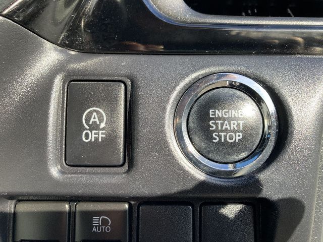 TOYOTA VOXY 4WD 2018