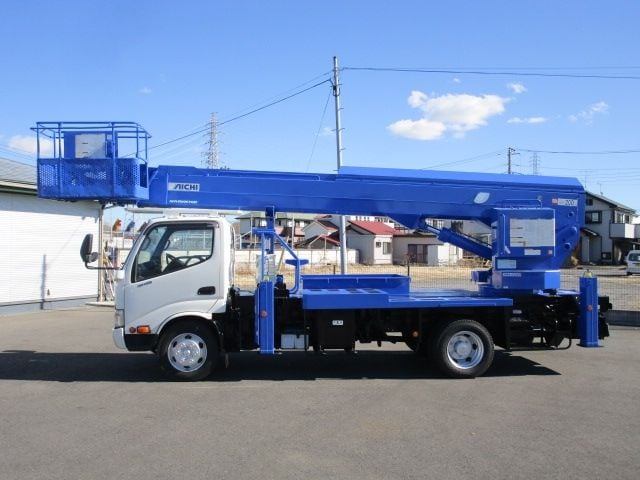 HINO DUTRO 2015