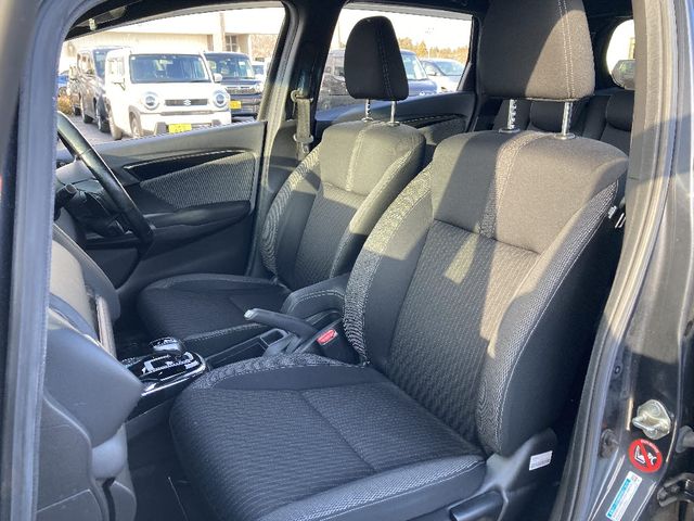 HONDA FIT HYBRID 4WD 2019