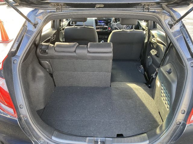 HONDA FIT HYBRID 4WD 2019