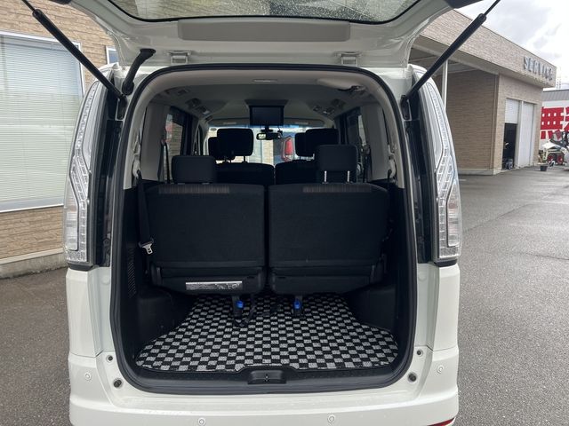 NISSAN SERENA  S-HYBRID 2016