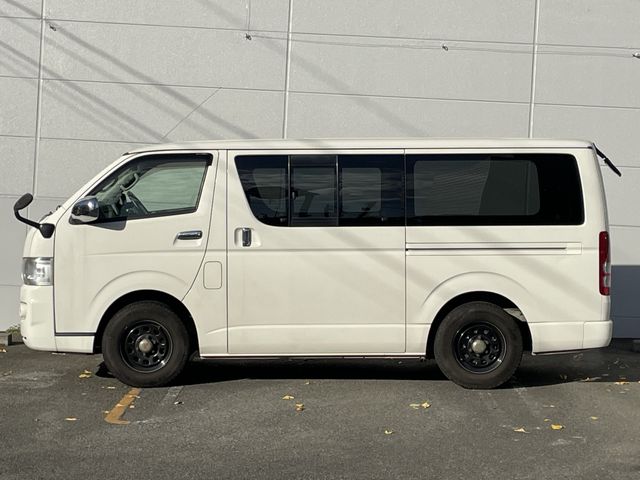TOYOTA HIACE van 2WD 2009