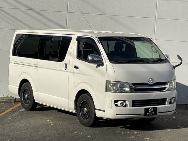 TOYOTA HIACE van 2WD 2009