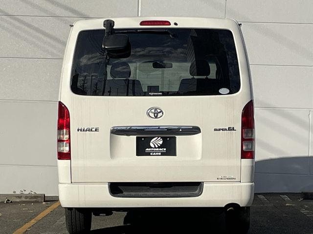 TOYOTA HIACE van 2WD 2009