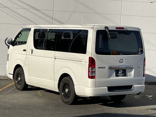 TOYOTA HIACE van 2WD 2009