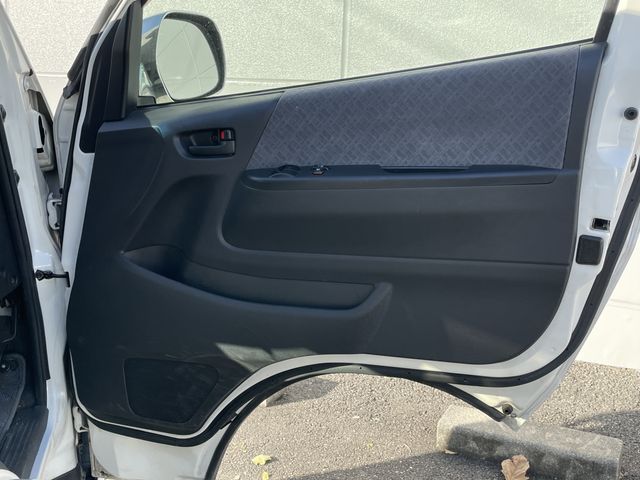 TOYOTA HIACE van 2WD 2009