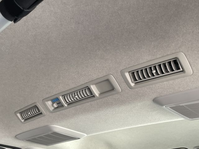 TOYOTA HIACE van 2WD 2009