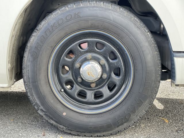 TOYOTA HIACE van 2WD 2009