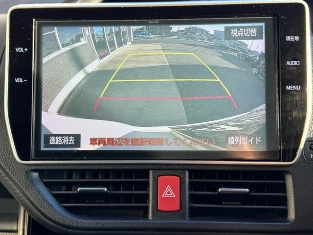 TOYOTA VOXY HYBRID 2016