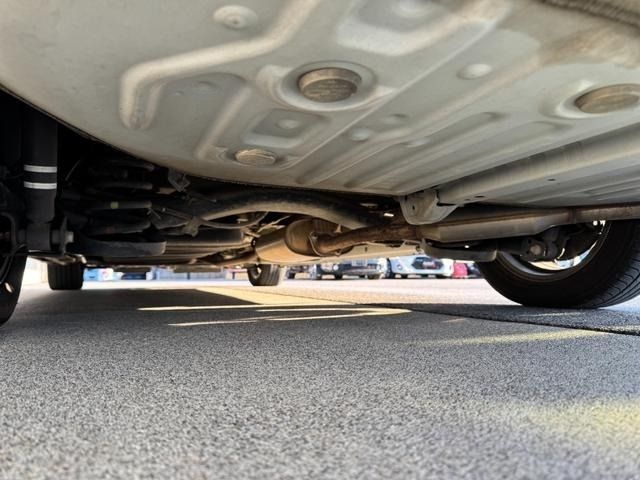 TOYOTA VOXY HYBRID 2016