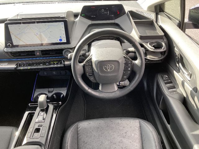 TOYOTA PRIUS 4WD 2023