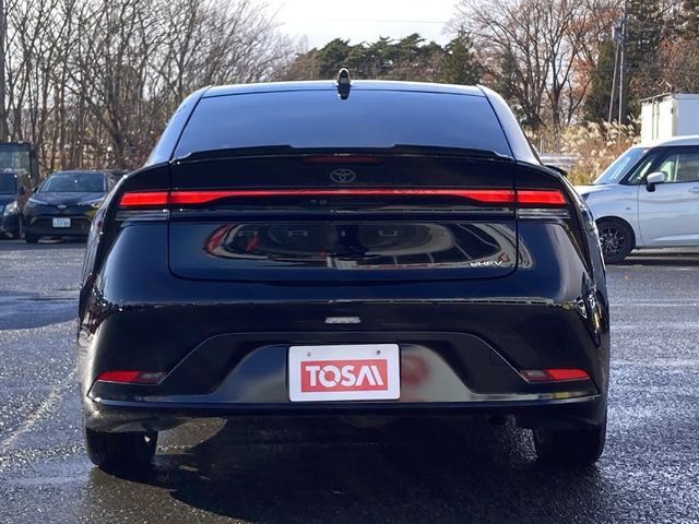 TOYOTA PRIUS 4WD 2023