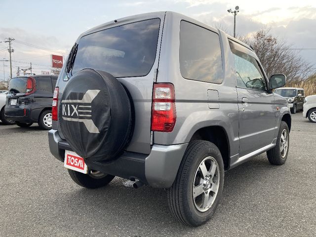 NISSAN KIX 4WD 2011