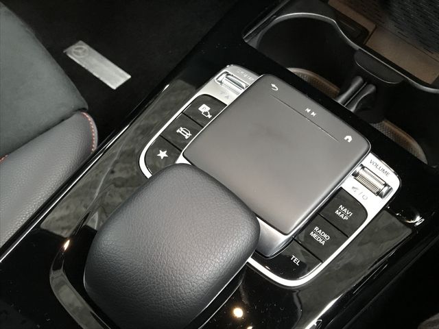 MERCEDES BENZ MERCEDES BENZ A class 2018