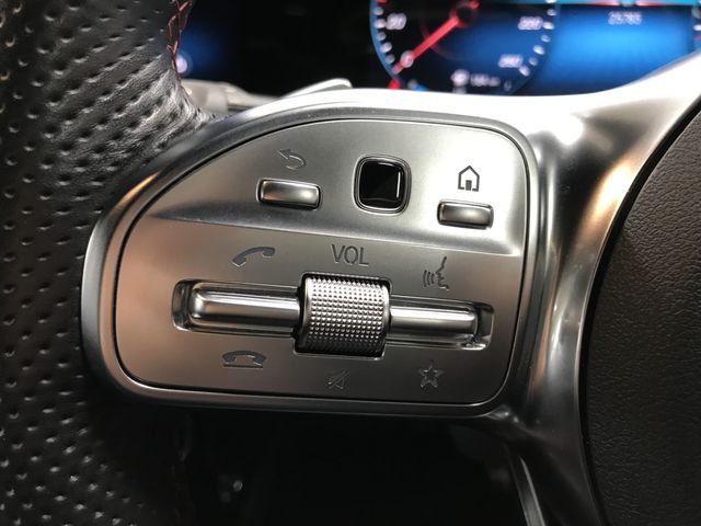 MERCEDES BENZ MERCEDES BENZ A class 2018