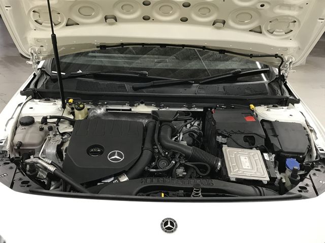 MERCEDES BENZ MERCEDES BENZ A class 2018