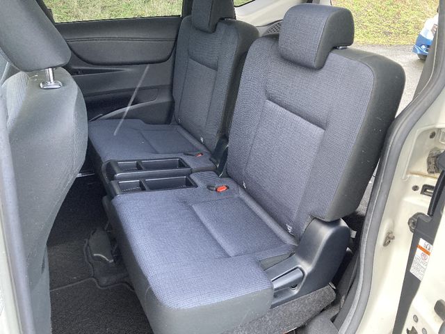 TOYOTA SIENTA 4WD 2017