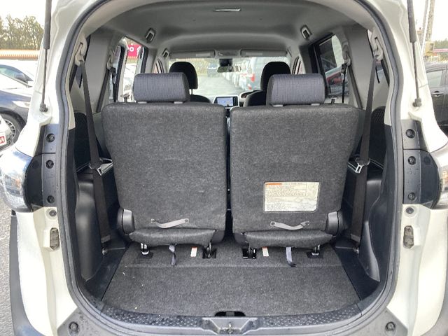 TOYOTA SIENTA 4WD 2017