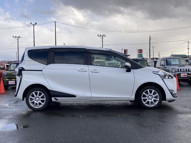 TOYOTA SIENTA 4WD 2017