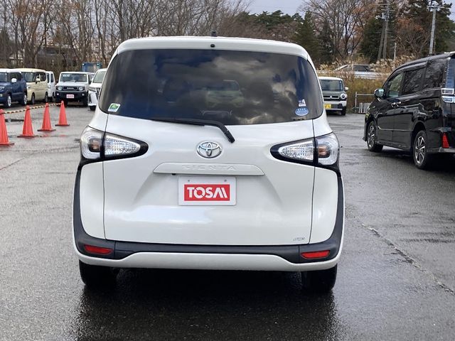 TOYOTA SIENTA 4WD 2017