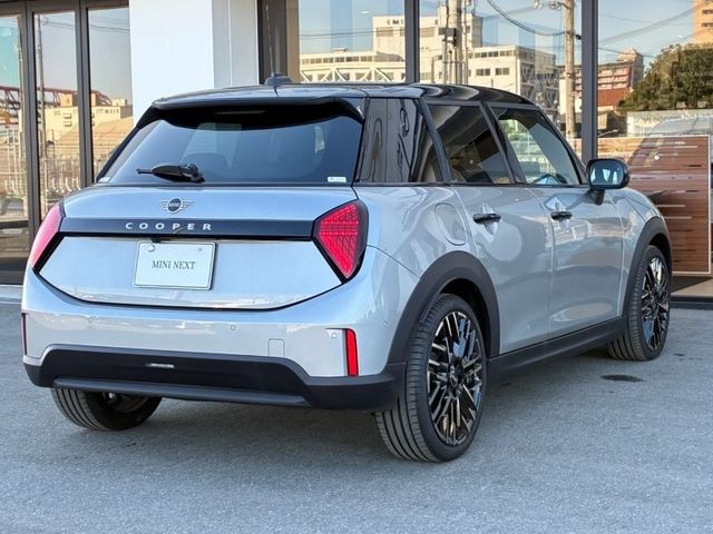 BMW MINI COOPER 5DOOR 2025