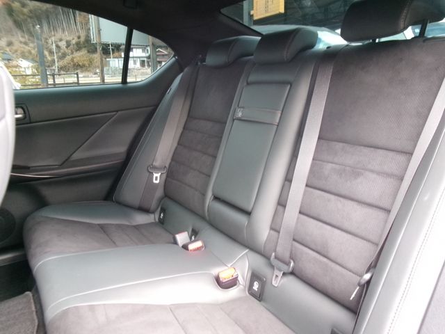 TOYOTA LEXUS IS500 2023