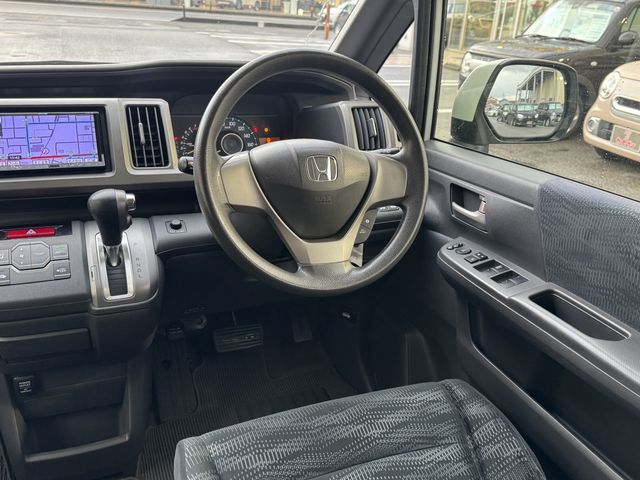HONDA STEPWAGON 2012
