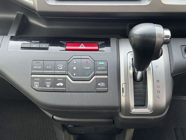 HONDA STEPWAGON 2012