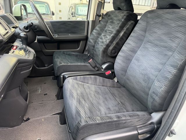 HONDA STEPWAGON 2012