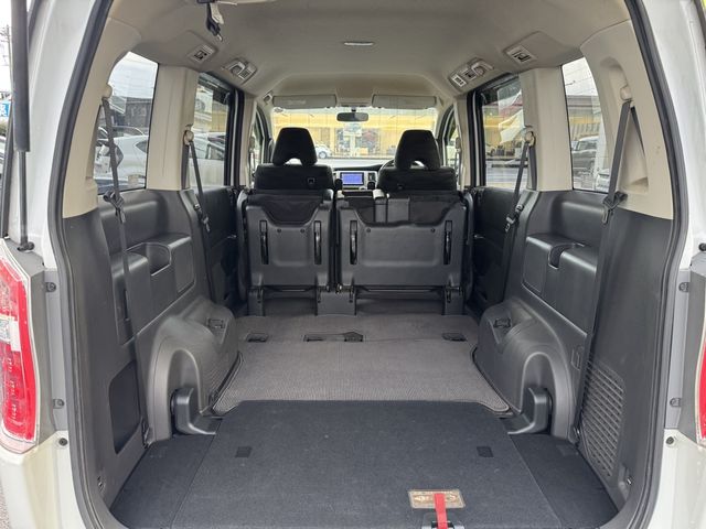 HONDA STEPWAGON 2012