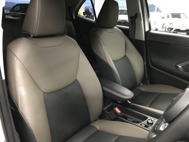 TOYOTA YARIS CROSS HYBRID 2025