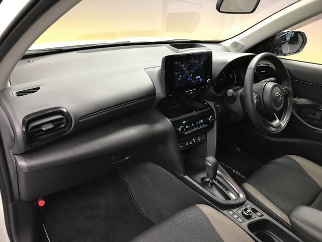 TOYOTA YARIS CROSS HYBRID 2025