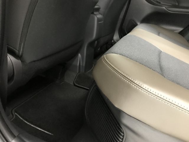 TOYOTA YARIS CROSS HYBRID 2025