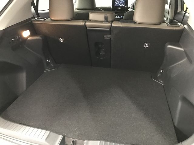 TOYOTA YARIS CROSS HYBRID 2025