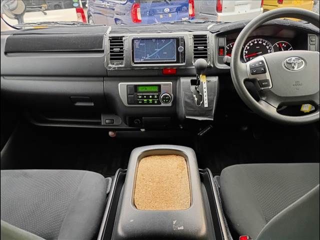 TOYOTA HIACE van 4WD 2014