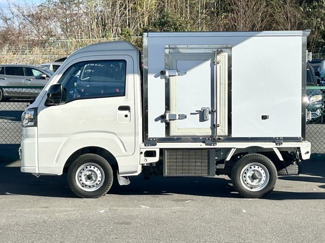 DAIHATSU HIJET truck 2022