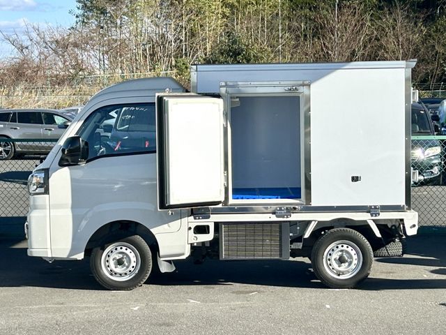 DAIHATSU HIJET truck 2022