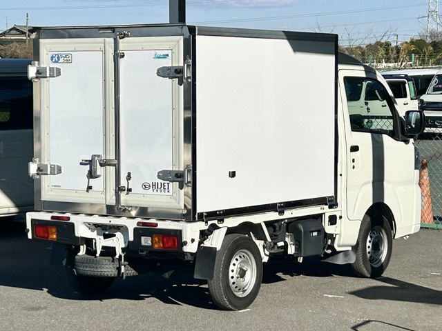 DAIHATSU HIJET truck 2022