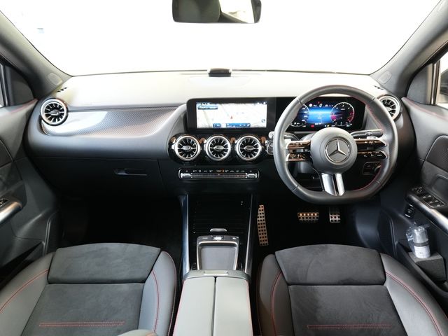 MERCEDES BENZ MERCEDES BENZ GLA class 2024