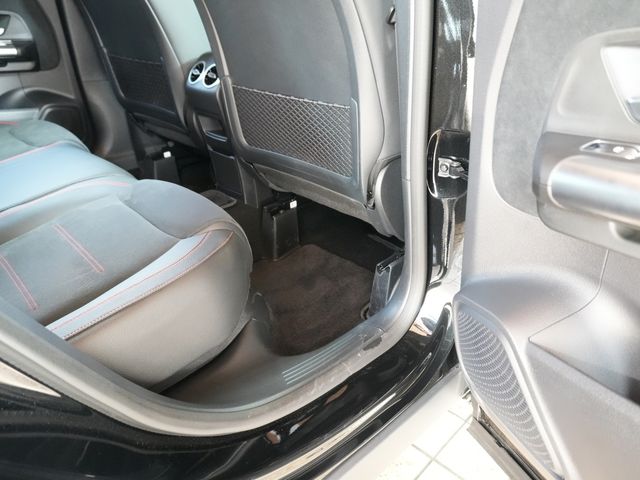 MERCEDES BENZ MERCEDES BENZ GLA class 2024