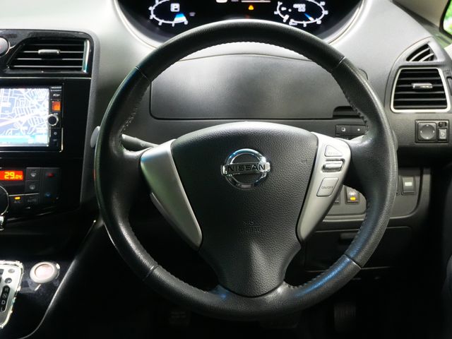 NISSAN SERENA  S-HYBRID 2014