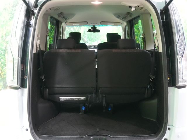 NISSAN SERENA  S-HYBRID 2014