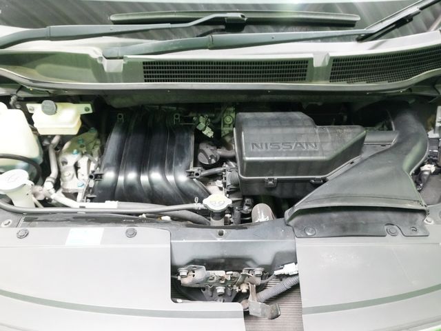 NISSAN SERENA  S-HYBRID 2014