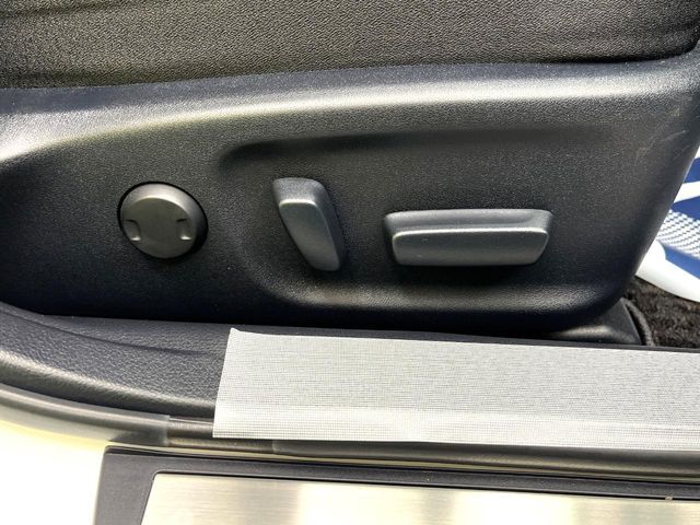 TOYOTA CROWN sedan hybrid 4WD 2017