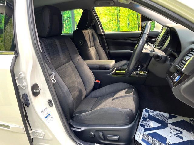 TOYOTA CROWN sedan hybrid 4WD 2017