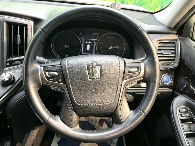 TOYOTA CROWN sedan hybrid 4WD 2017