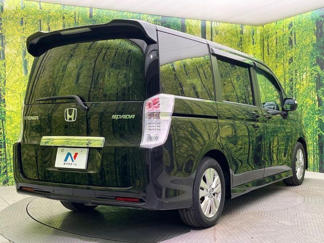 HONDA STEPWAGON SPADA 2009