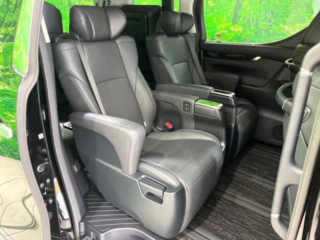 TOYOTA ALPHARD 2022