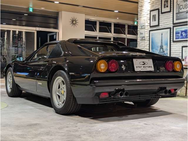 FERRARI FERRARI 328 1988