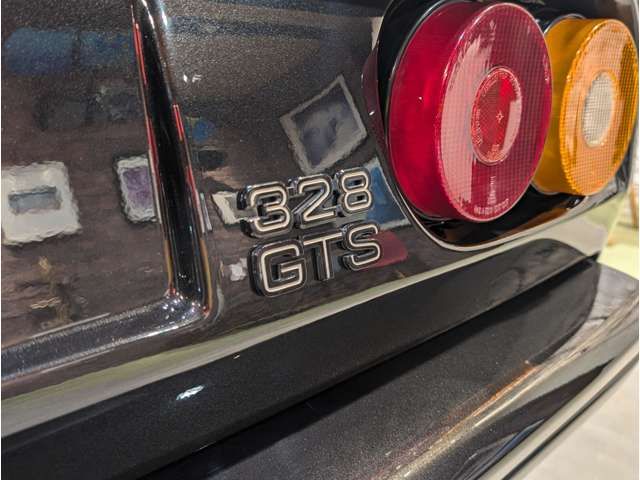 FERRARI FERRARI 328 1988